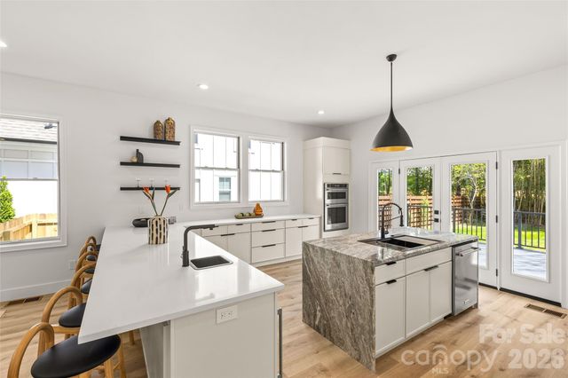 1344 Richland Drive, Charlotte, NC 28211