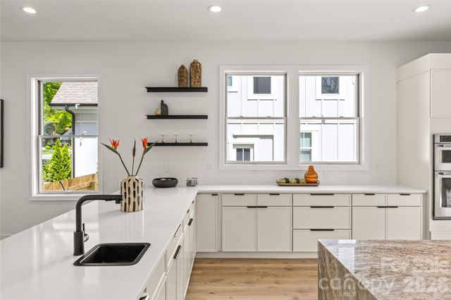 1344 Richland Drive, Charlotte, NC 28211