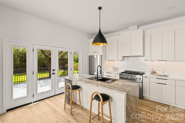 1344 Richland Drive, Charlotte, NC 28211