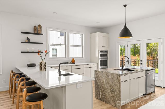 1344 Richland Drive, Charlotte, NC 28211