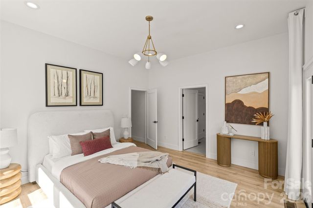 1344 Richland Drive, Charlotte, NC 28211