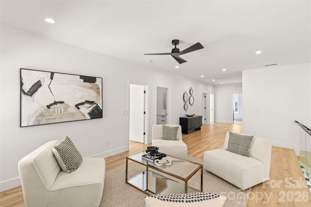 1344 Richland Drive, Charlotte, NC 28211