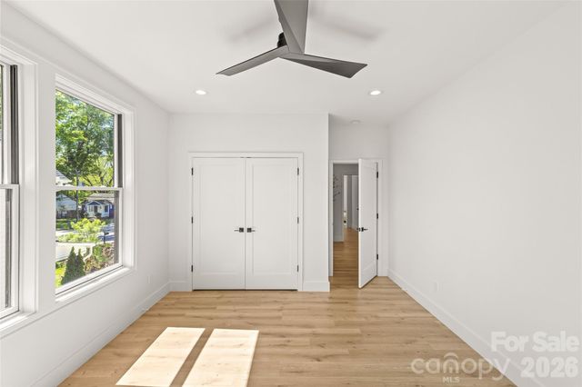 1344 Richland Drive, Charlotte, NC 28211