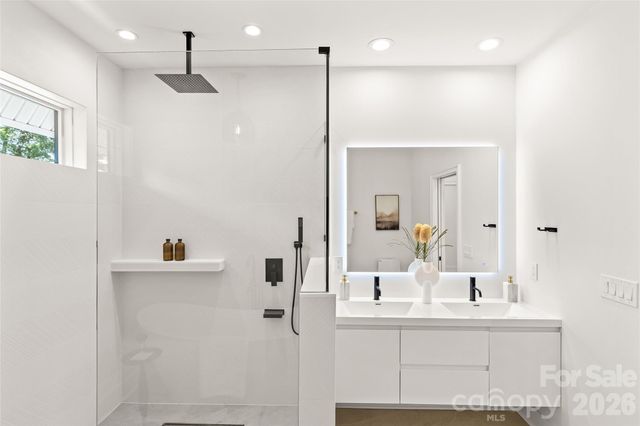 1344 Richland Drive, Charlotte, NC 28211