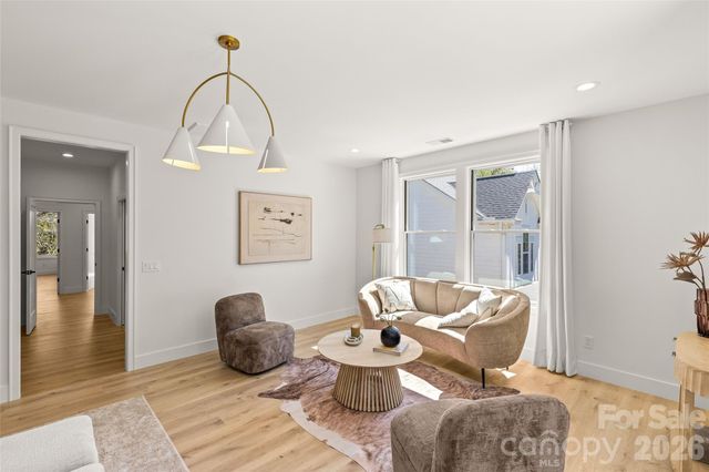 1344 Richland Drive, Charlotte, NC 28211