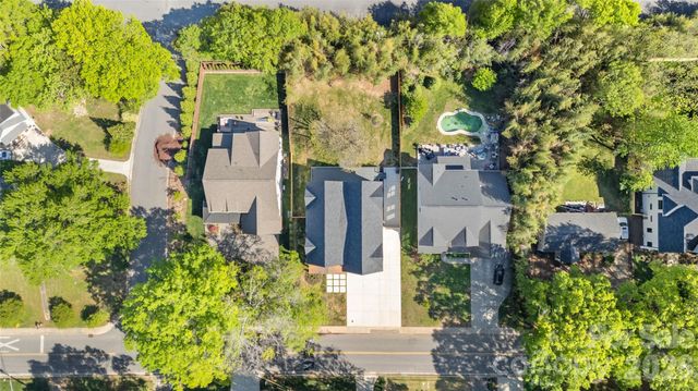 1344 Richland Drive, Charlotte, NC 28211