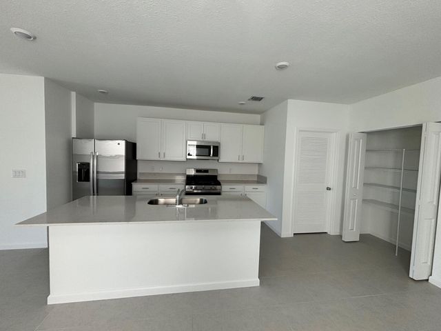 5916 NW Sweetwood Drive, Port St. Lucie, Port St Lucie, FL 34987