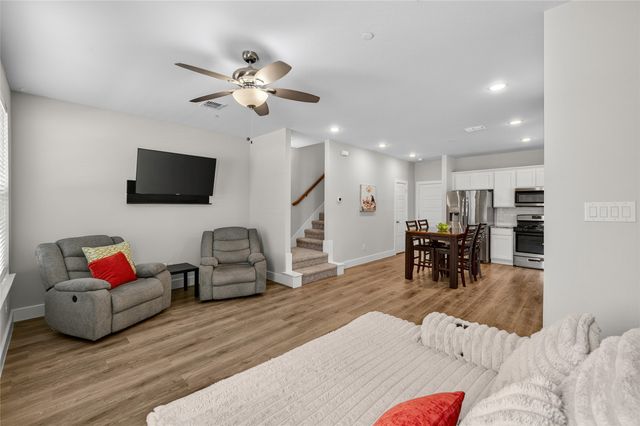 7696 Resting Mews, North Richland Hills, TX 76182