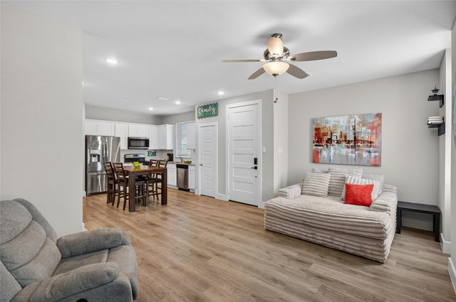 7696 Resting Mews, North Richland Hills, TX 76182