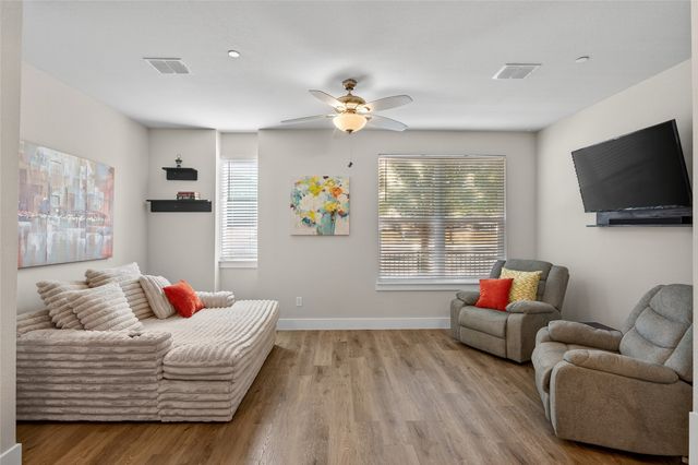 7696 Resting Mews, North Richland Hills, TX 76182