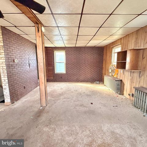118 MIDLAND AVE, Reading, PA 19606