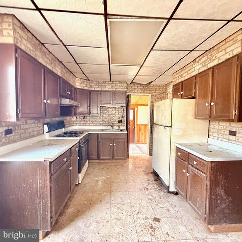 118 MIDLAND AVE, Reading, PA 19606