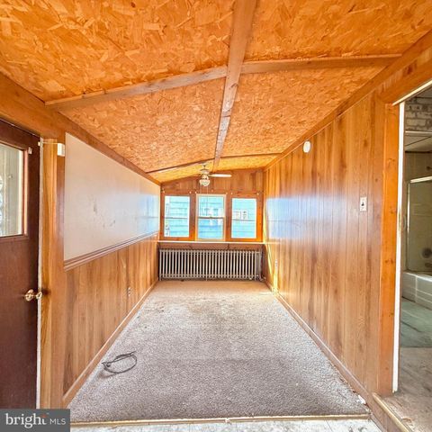 118 MIDLAND AVE, Reading, PA 19606