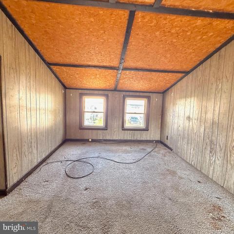 118 MIDLAND AVE, Reading, PA 19606