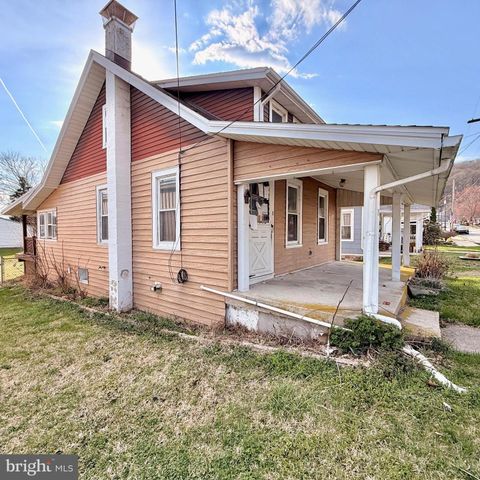 118 MIDLAND AVE, Reading, PA 19606
