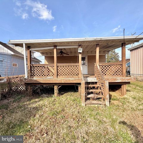118 MIDLAND AVE, Reading, PA 19606