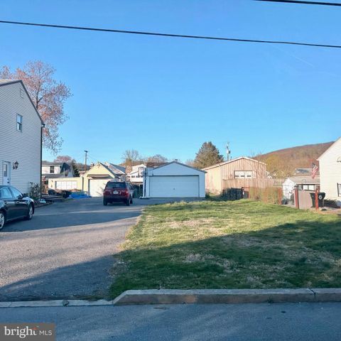 118 MIDLAND AVE, Reading, PA 19606