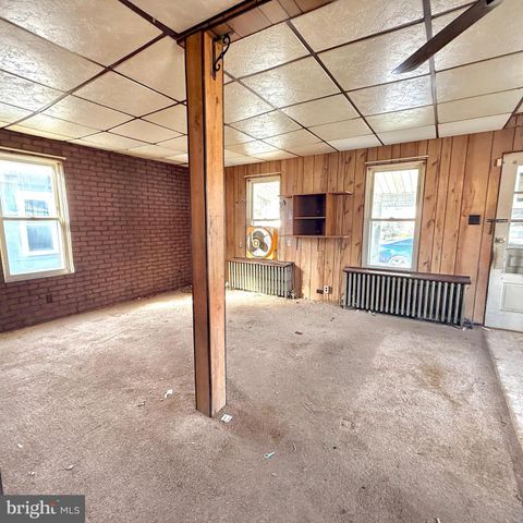 118 MIDLAND AVE, Reading, PA 19606