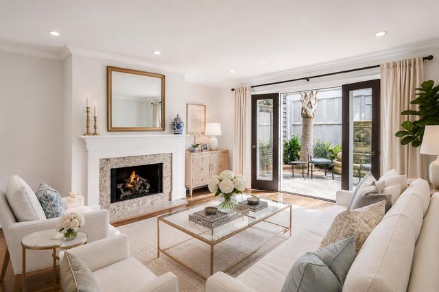 16 Logan Street B, Charleston, SC 29401