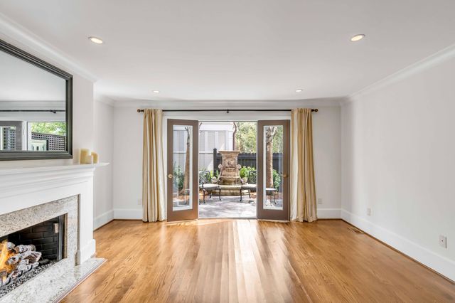16 Logan Street B, Charleston, SC 29401