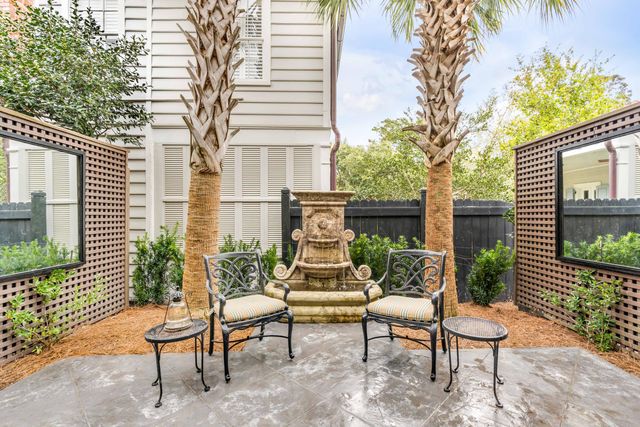 16 Logan Street B, Charleston, SC 29401