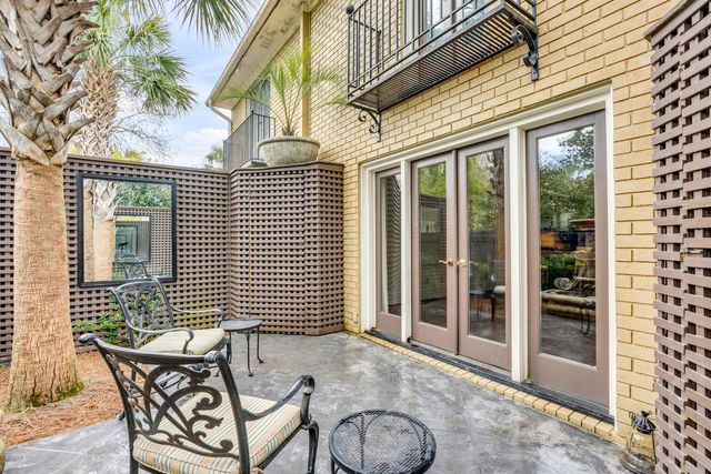 16 Logan Street B, Charleston, SC 29401