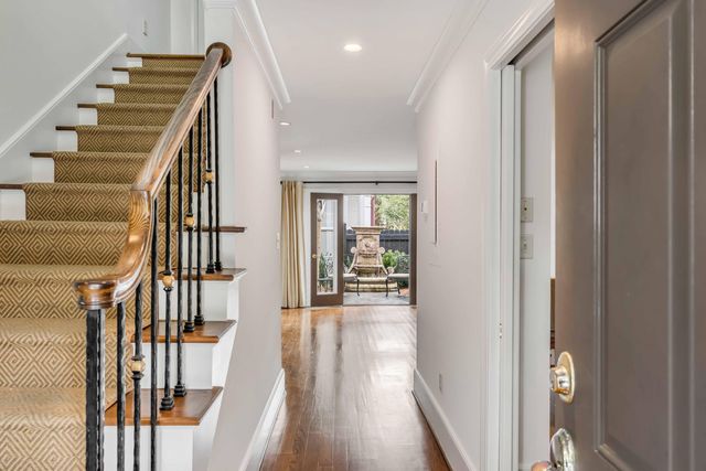 16 Logan Street B, Charleston, SC 29401