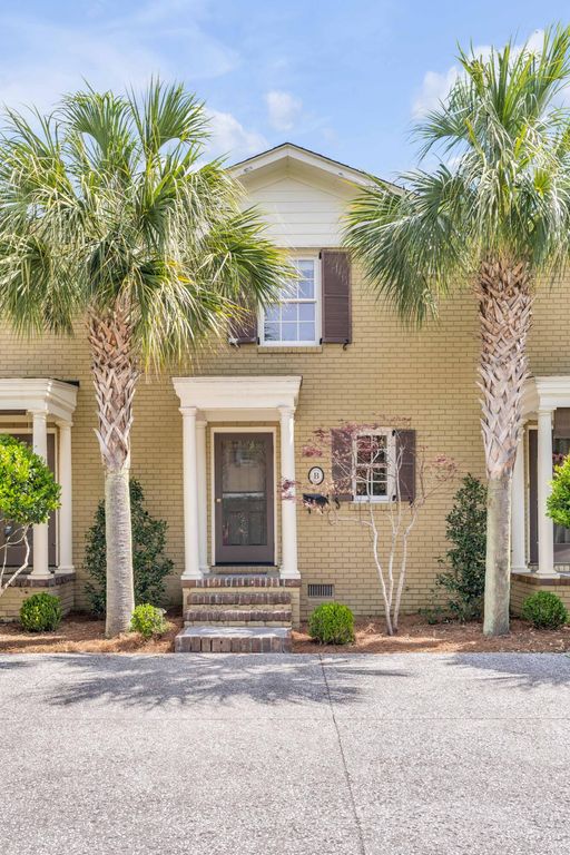 16 Logan Street B, Charleston, SC 29401