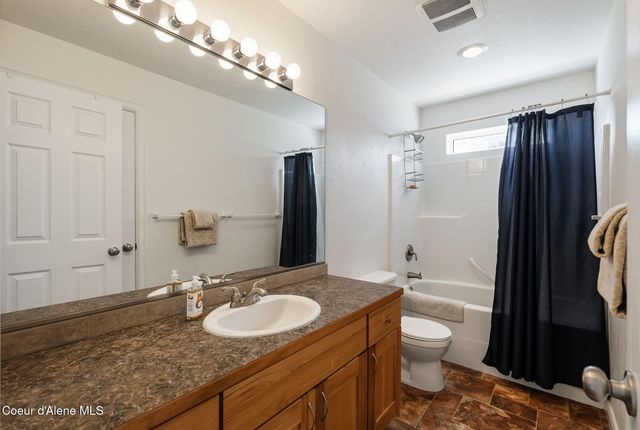 1304 Honeysuckle AVE, Sandpoint, ID 83864