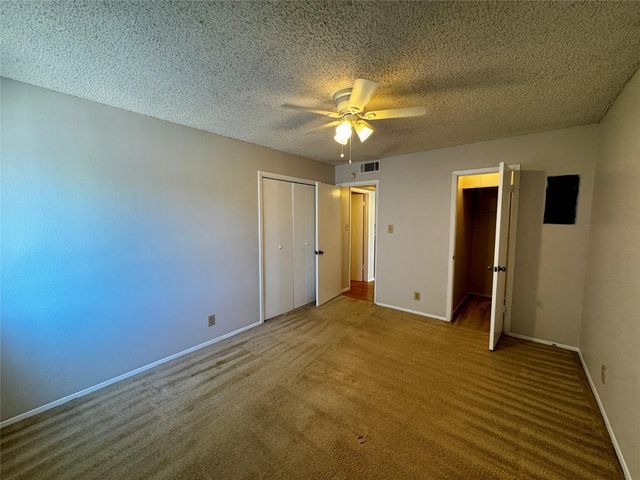 8905 Parkfield DR 203, Austin, TX 78758