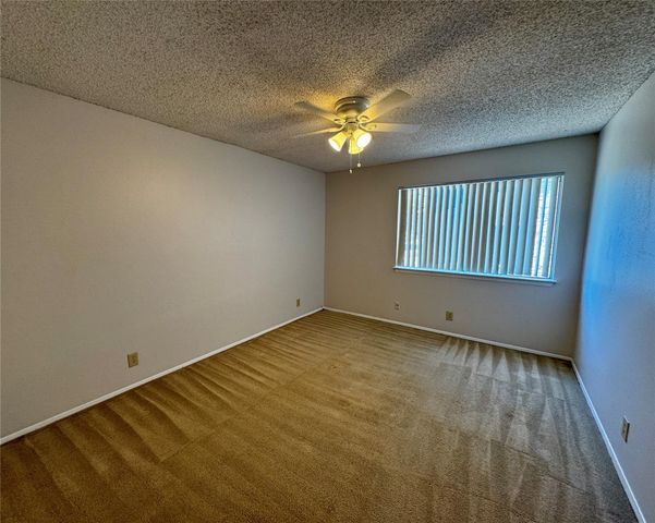 8905 Parkfield DR 203, Austin, TX 78758