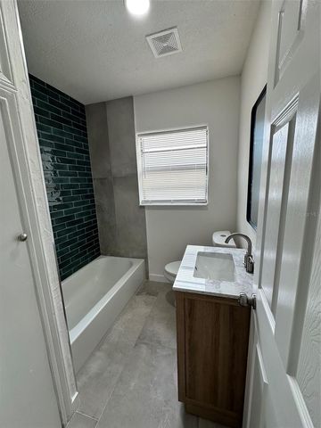 2001 30TH STREET S, St Petersburg, FL 33712