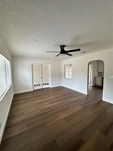 2001 30TH STREET S, St Petersburg, FL 33712