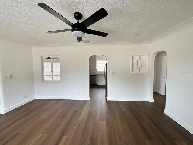 2001 30TH STREET S, St Petersburg, FL 33712