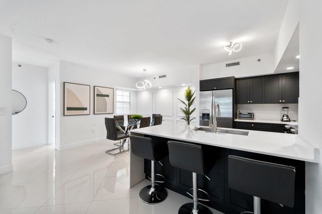 19999 E Country Club Drive 1108, Aventura, FL 33180