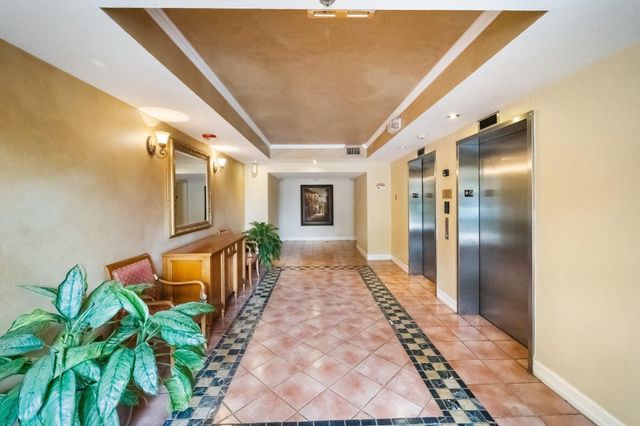 19999 E Country Club Drive 1108, Aventura, FL 33180