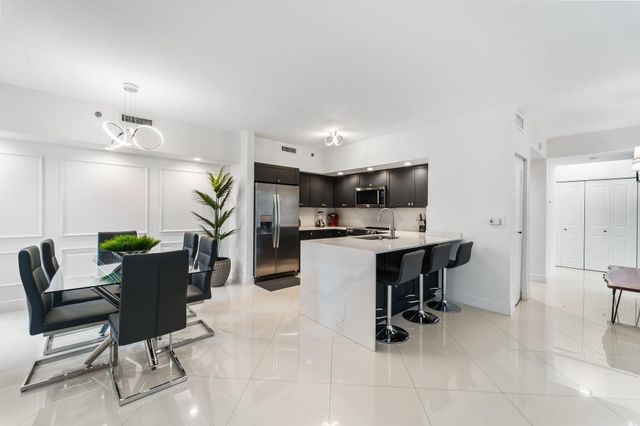 19999 E Country Club Drive 1108, Aventura, FL 33180