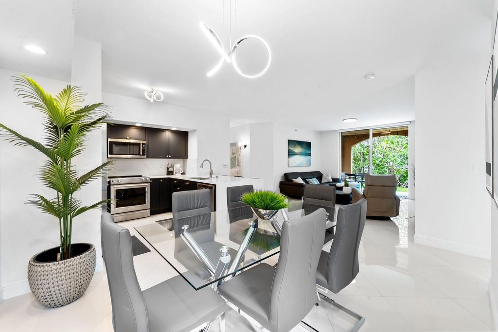 19999 E Country Club Drive 1108, Aventura, FL 33180