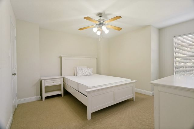 412 S Hampton Court, Lewisville, TX 75056