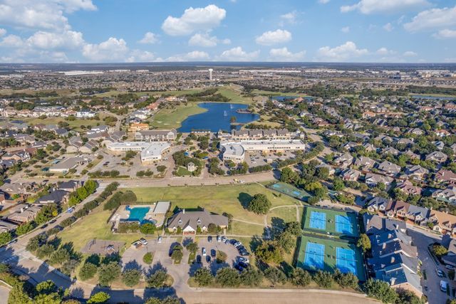 412 S Hampton Court, Lewisville, TX 75056
