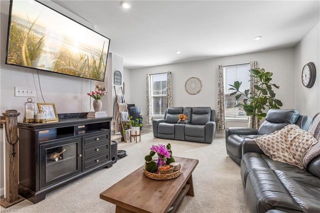 137 Fishermans WAY, Poquoson, VA 23662