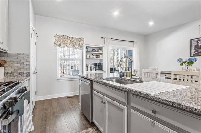 137 Fishermans WAY, Poquoson, VA 23662