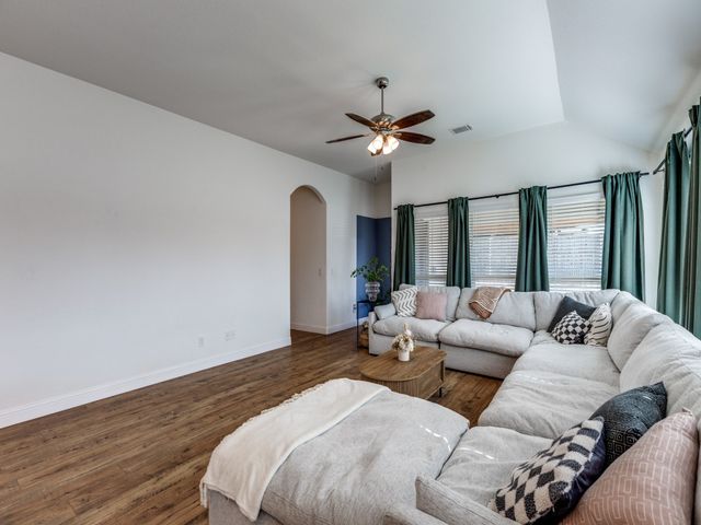 1337 Arrowwood Drive, Aubrey, TX 76227