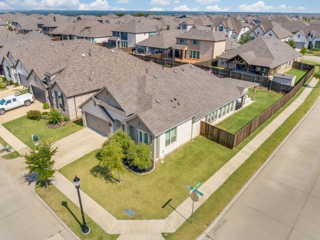 1337 Arrowwood Drive, Aubrey, TX 76227