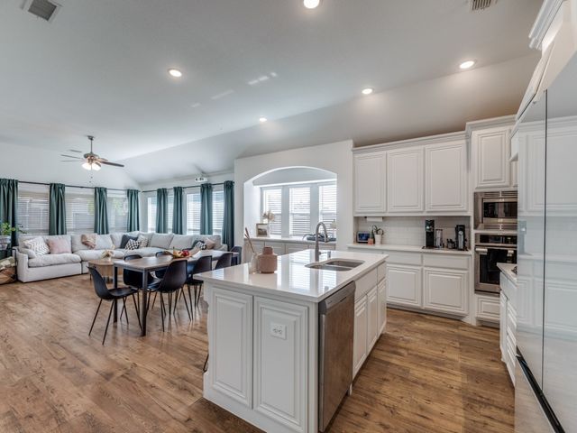 1337 Arrowwood Drive, Aubrey, TX 76227