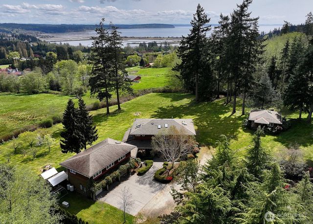 1864 Scenic Avenue, Freeland, WA 98249