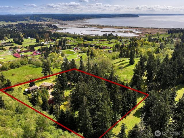 1864 Scenic Avenue, Freeland, WA 98249