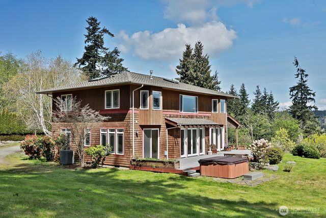 1864 Scenic Avenue, Freeland, WA 98249