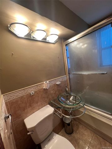 3531 Bronxwood Avenue 2J, Bronx, NY 10469