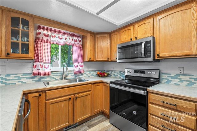 775 Terrell Drive, Mountain Home, ID 83647